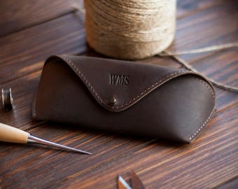 Leather glasses case, personalized glasses case, monogram glasses case sunglass case, case for glasses, eyeglasses case, glasses sleeve