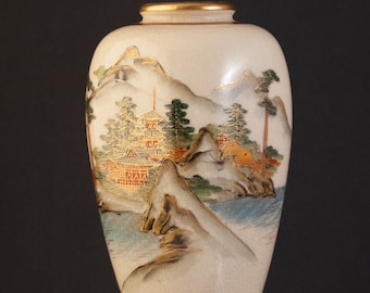 Rare  Antique Japanese Satsuma Vase by Famous Artist Gyozan c1900s