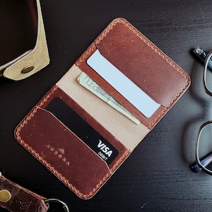 Teton / Bifold Leather Wallet - Hecho a mano, compacto y elegante para el uso diario