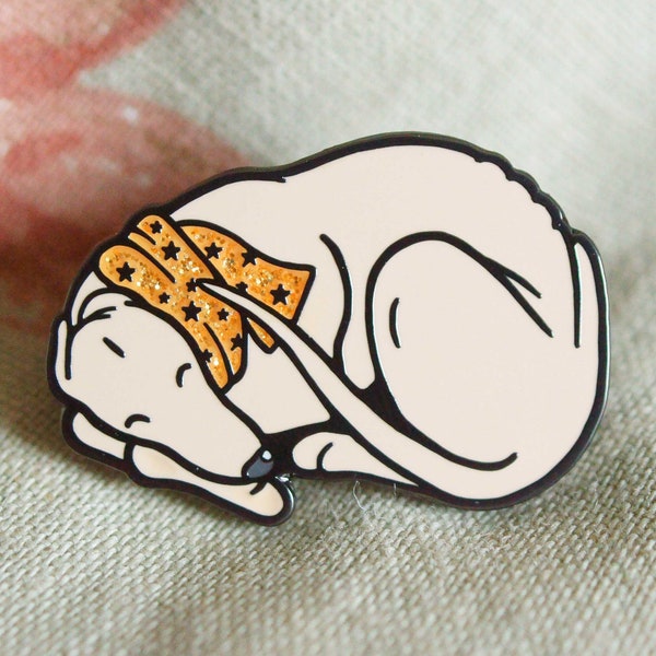 GREYHOUND / WHIPPET / LURCHER dog enamel lapel pin badge, cute collectable gift for sighthound lovers/owners