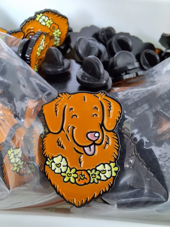 Nova Scotia Duck Tolling Retriever enamel lapel pin badge / TOLLER / cute collectable gift for NSDTR lovers