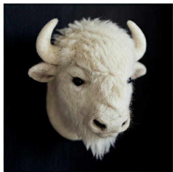 Sculpture art beige bison head made of felt - Handmade & Unique