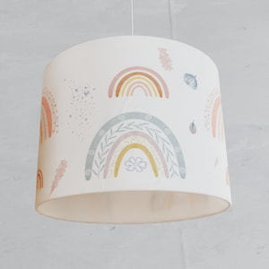 Lampe enfant abat-jour arc-en-ciel fille bohème motif scandinave moderne minimaliste image 4