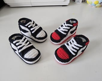 croche baby trainers