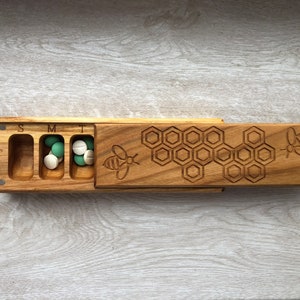 Wooden Pill Box 7 Day / Decorative Travel Pill Box / Nature Ornament /  honeycomb & Bees / Pill Container / Organizer / Pill Case