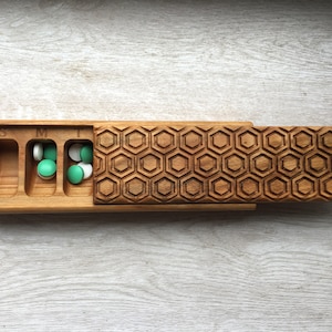 Cute Pill Box 7 Day / Decorative Travel Weekly Pill Box / Nature Ornament / Honeycomb / Pill Container / Organizer / Pill Case Holder