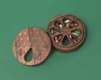 Pill Box 7 Day  Pill Organizer Case  Nature Ornament / Honecomb Bees of wood / Pill Container / Organizer / Round Mini Pill Cases