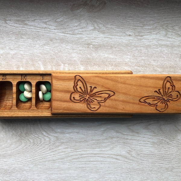 Wooden Pill Box 7 Day / Decorative Travel Pill Box / Nature Ornament / Butterflies / Pill Container / Organizer / Pill Case