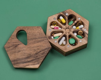Pill Box 7 Day / Pill Organize Wooden Case / Nature Ornament / Natural type of wood / Pill Container / Organize / honeycomb Mini Pill Cases