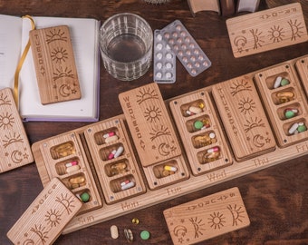 Pill Box 7 Day Night 4 times day Modular wooden wall box/Decorative Weekly Pill Box/Natural type of wood/Pill Container/Organizer/Pill Case