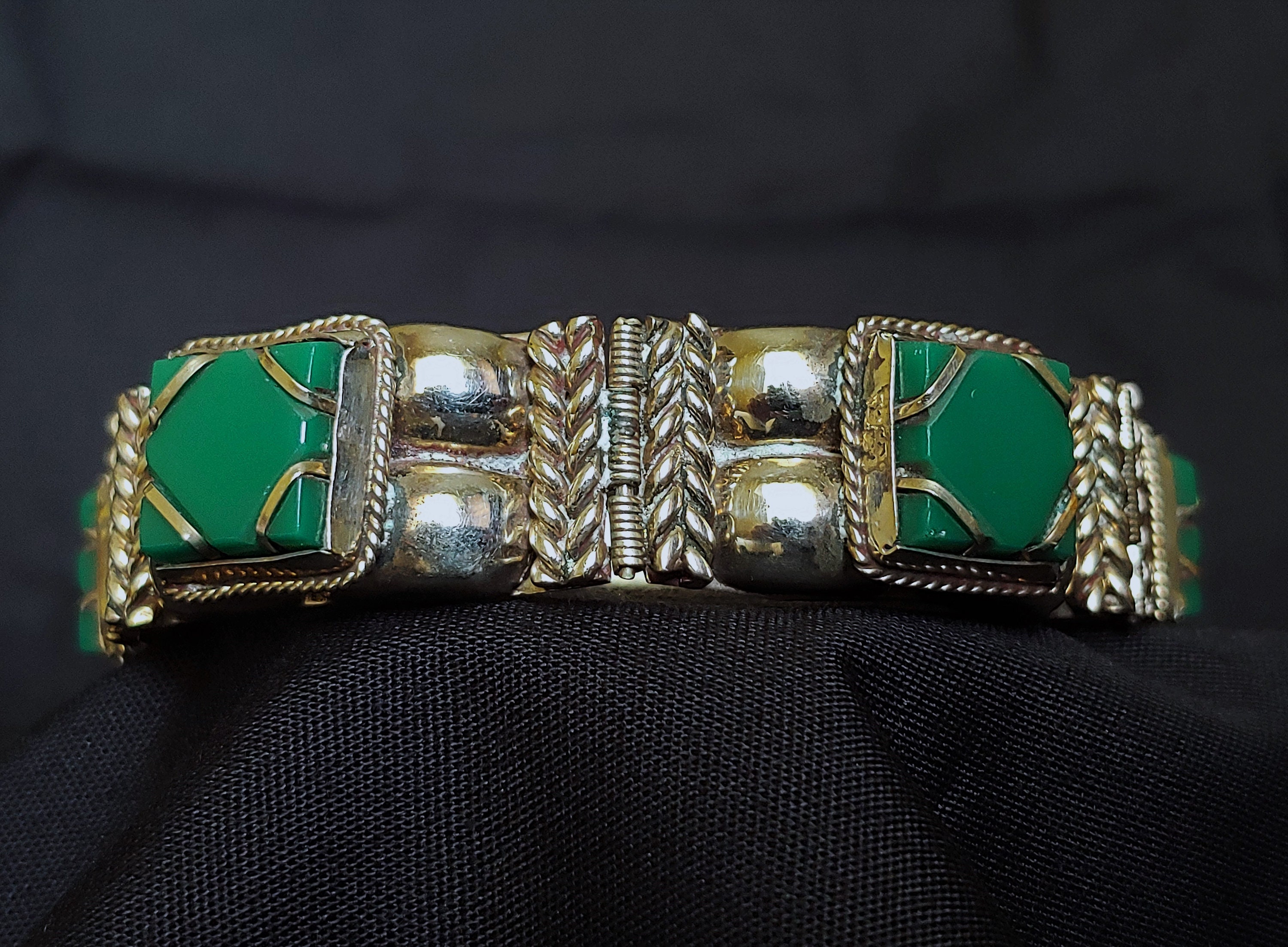 Vintage Mexican Sterling Silver Bracelet With Green Stones Vintage Mexican Sterling Silver Bracelet With Green Stones
