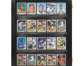 PENNZONI Sports Card Display Case, Holds 20 Ungraded Sports Cards, Ungraded Card Display Case for Sports & Playing Cards