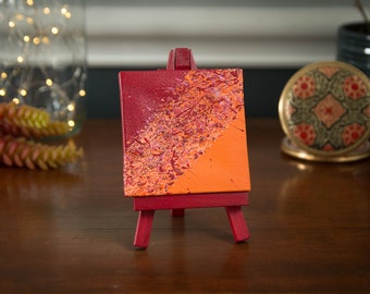 Blaze of Insight - 3x3 mini pintura abstracta con caballete, rojo y naranja, pintura acrílica, mini arte, pintura de lienzo, mini lienzo, decoración