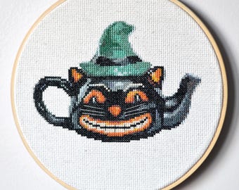 Patrón de punto de cruz de tetera con gato negro para Halloween