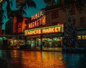Seattle Christmas Pike's Place Market Photography Print / Seattle Photo / Seattle Art / Seattle Photography / Pike's Place Market Poster