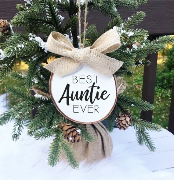 Laser Cut "Best Auntie" Christmas Tree Bauble Gift Tag