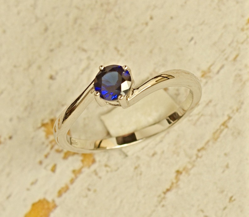 Anniversary Gift Simple everyday Sapphire Ring Blue Sapphire Ring Sterling Silver Gift for Her Royal Blue Round Sapphire Promise Ring
