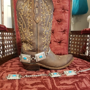 Tre rektangulära concho-stövelbälten, ett par