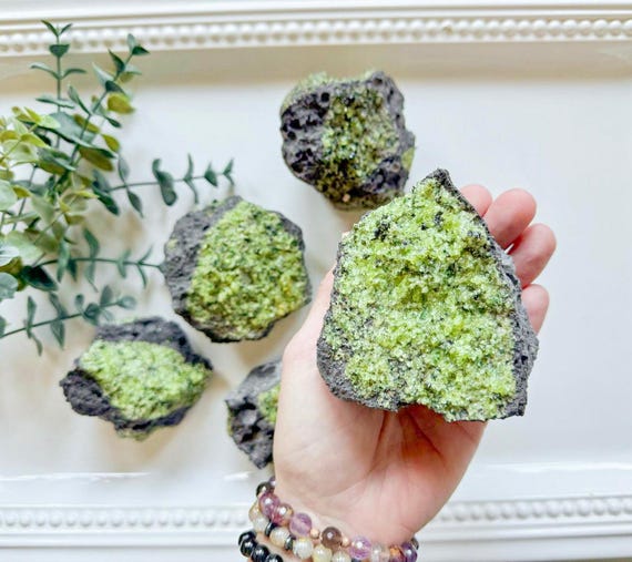 Peridot with Chrome Diopside and Spinel || Apache… - image 4