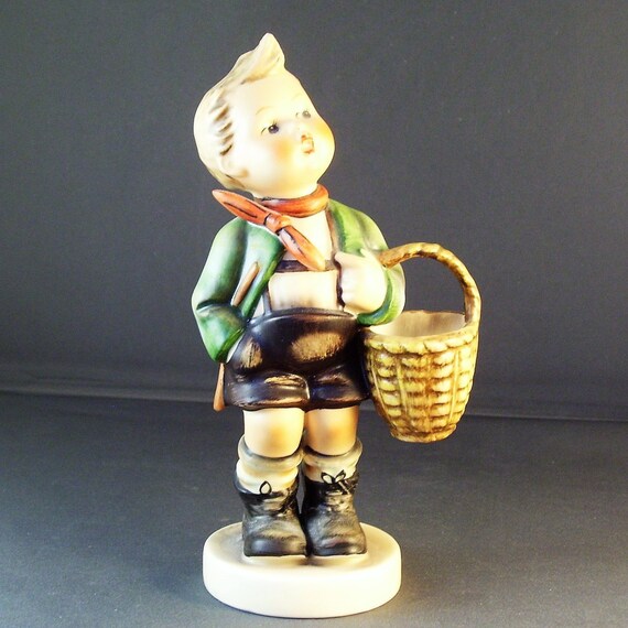 hummel boy with basket