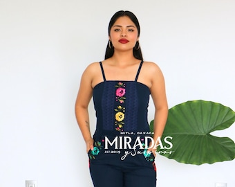 Embroidered jumpsuit. Mexican floral jumpsuit. Hand-embroidered jumpsuit. Mexican fashion clothing. Mexican fashion jumpsuit. Mexican party palazzo pants.