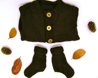 Baby cardigan and booties set, Merino wool baby cardigan, unisex baby cardigan, hand knitted, cardy and booties set