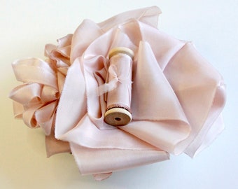 Antique rose silk ribbon Hand dyed dusty pink silk ribbon Dusty rose silk sash Pure silk ribbon Wedding florist ribbon Blush wedding bouquet