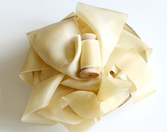 Pale yellow silk ribbon Light yellow silk habotai ribbon Yellow ribbon Natural silk sash Fine art wedding style Summer wedding bouquet sash