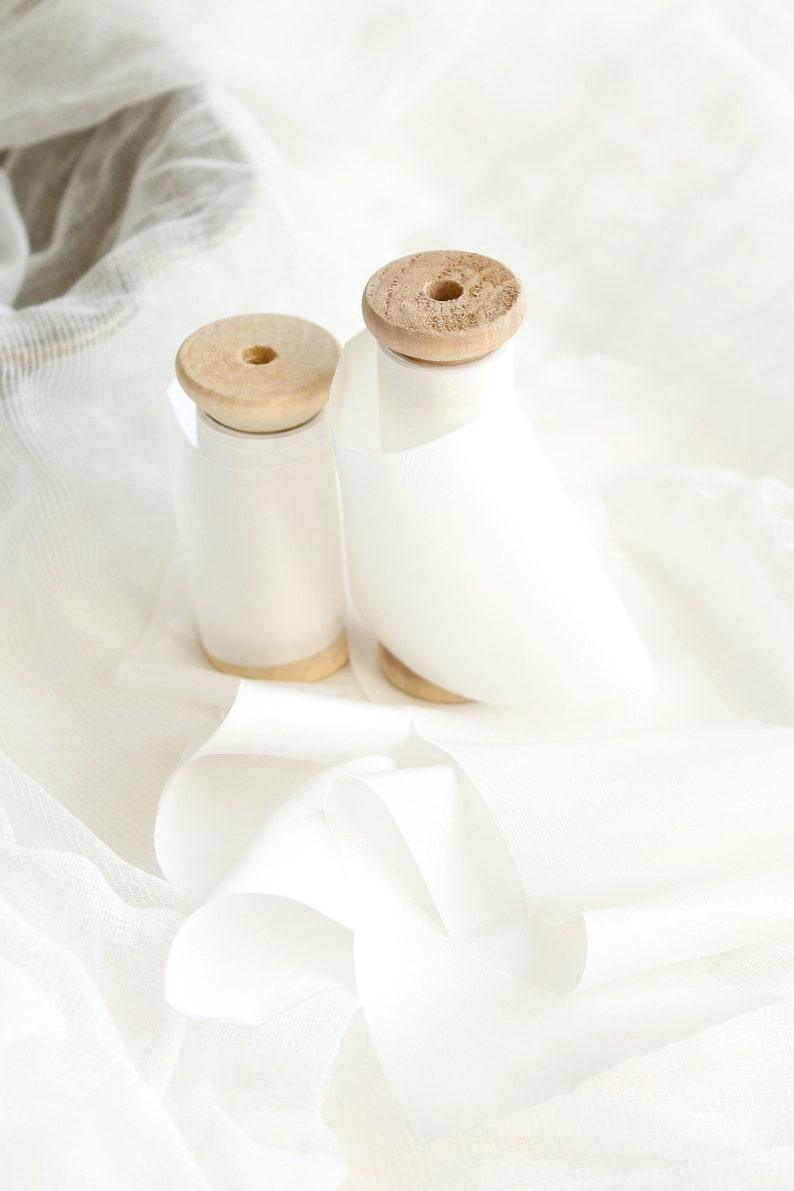 White silk ribbon Snowy white sash Habotai silk Classic wedding bouquet Calligraphy ribbon Wedding vows ribbon Gift for bride Made of honor