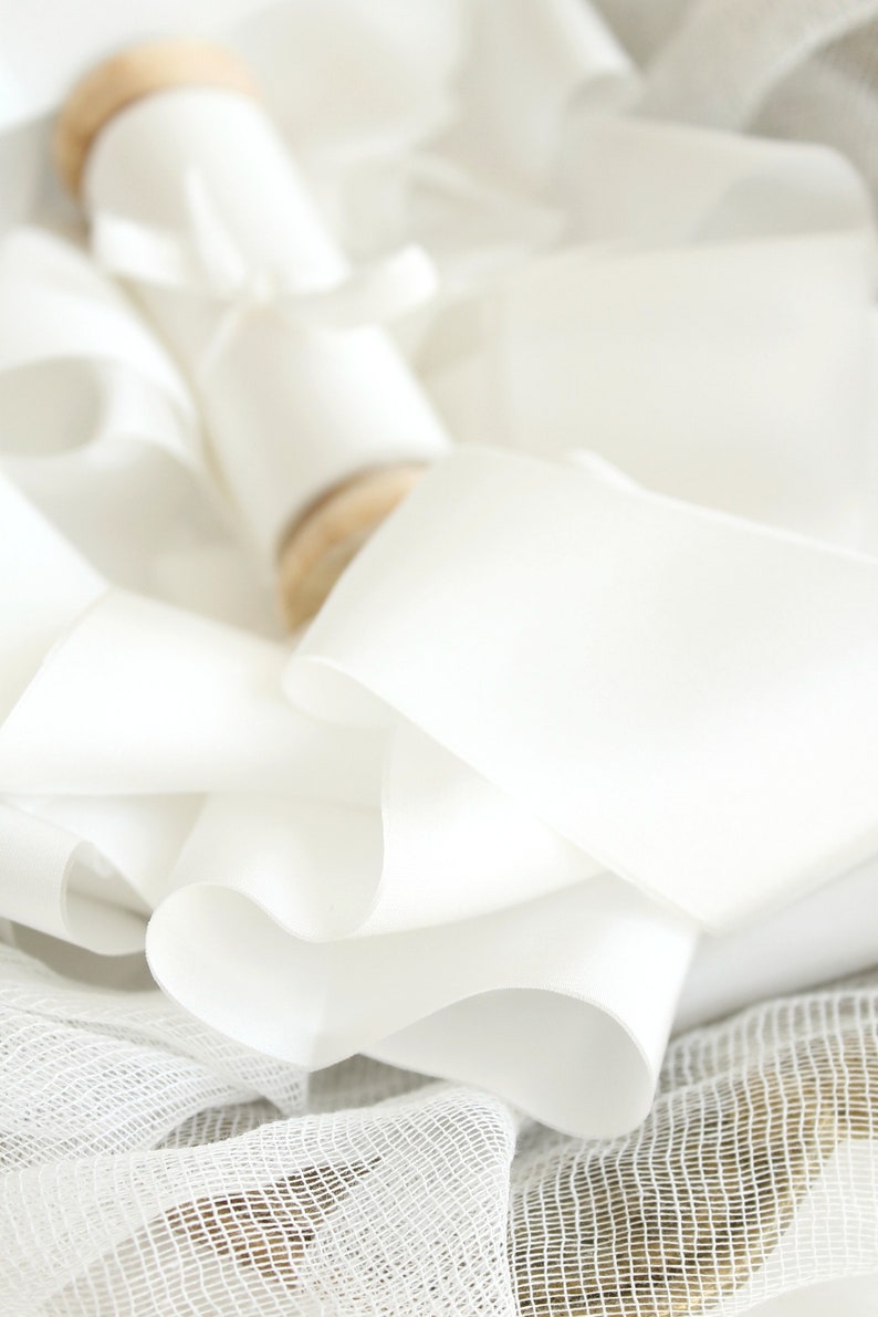 White silk ribbon Snowy white sash Habotai silk Classic wedding bouquet Calligraphy ribbon Wedding vows ribbon Gift for bride Made of honor