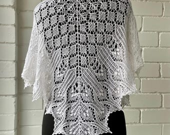 Triangular white merino wool shawl