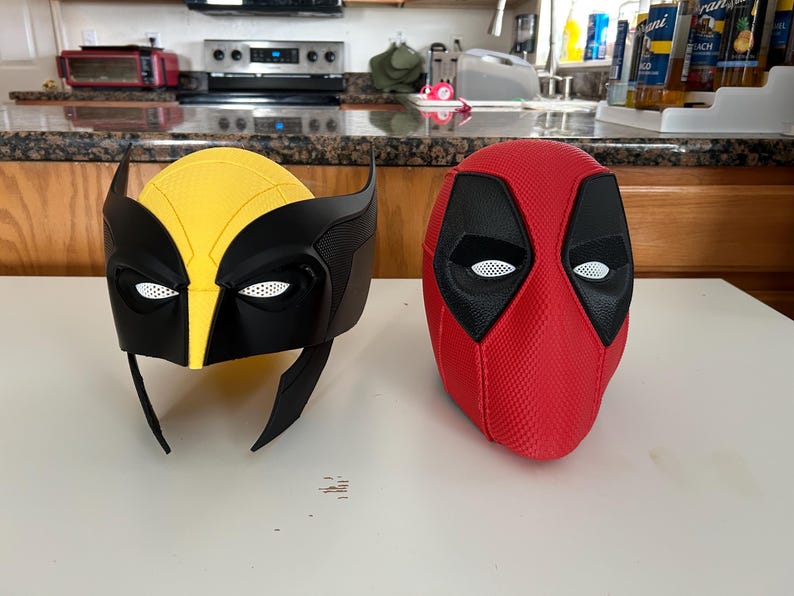 Deadpool helmet - MARVEL cosplay image 10