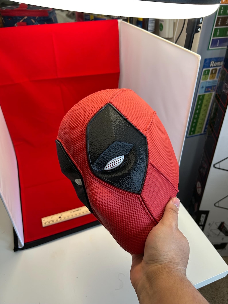 Deadpool helmet - MARVEL cosplay image 9