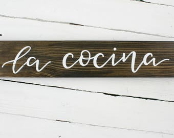 Letrero de cocina de madera reciclada La Cocina – Decoración española con letras a mano