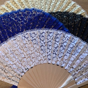 FLOWERED LACE Pericon Hand Fan