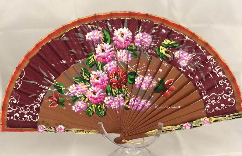 Fancy Detail Caved Handheld Handmade Handfan