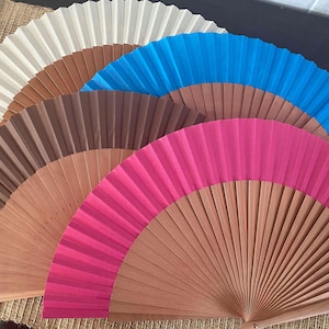 TYPICAL  SPANISH HANDFAN
