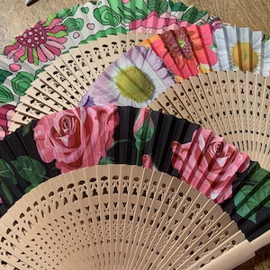 FLOWER SHOP HANDFAN