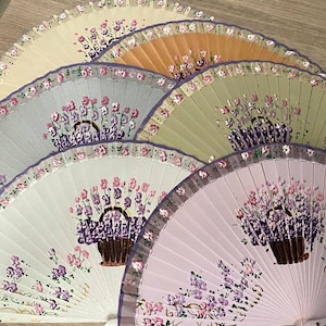 FLOWERED BASQUET Spanish Hand Fan