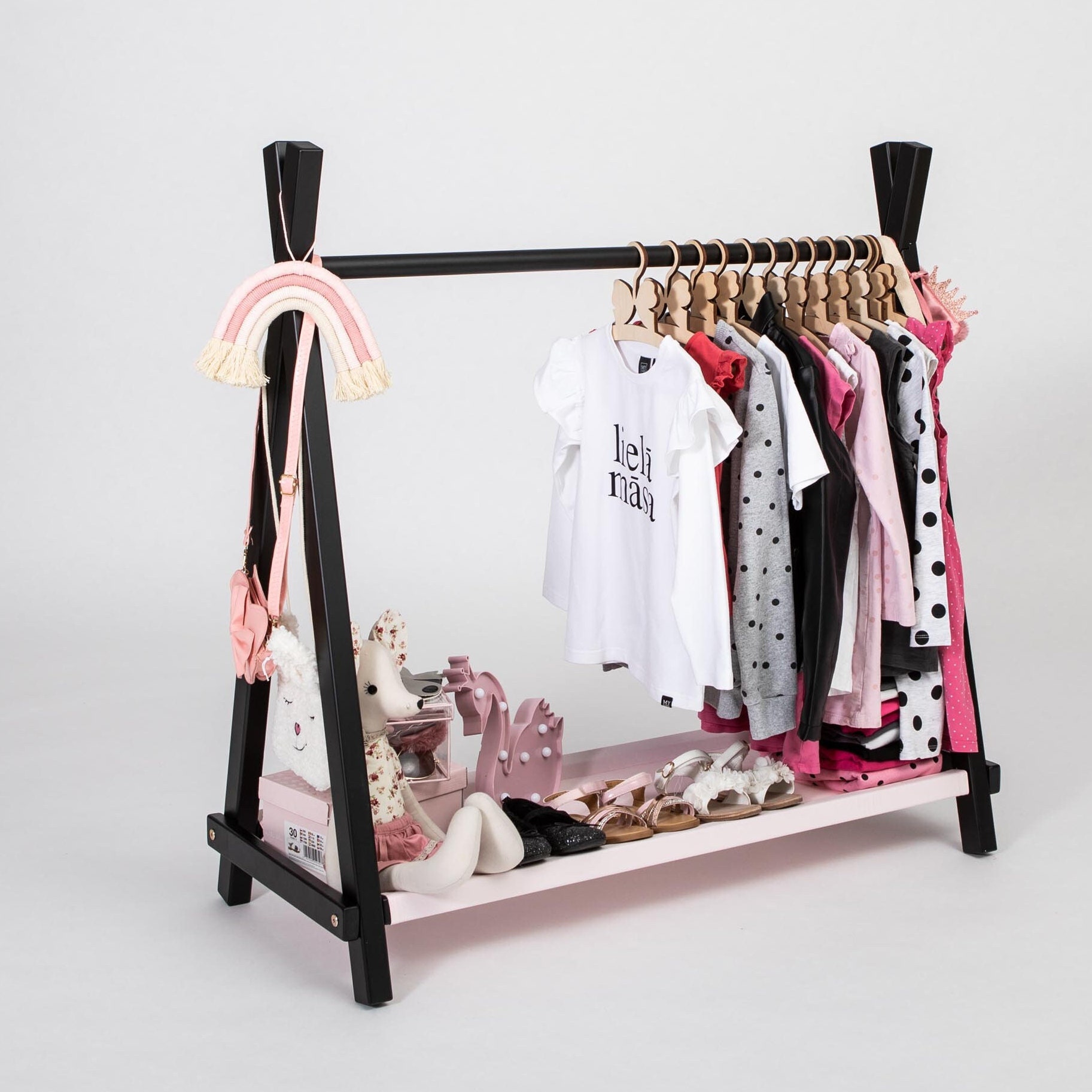 Kids outfit stand sale