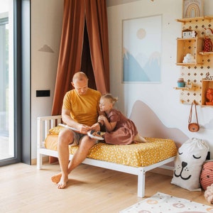 Platform bed for child Montessori bed for a kid Montessori toddler bed Frame bed for a toddler, Children for a boy Bed for a girl, Kids bed
