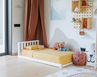 Cama Montessori de madera con suelo, estructura de cama infantil, regalo de segundo cumpleaños para niños.