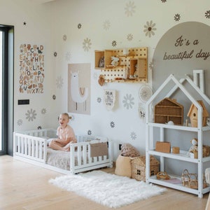 Montessori bed, floor bed, child bed, house shaped bed, kid bed, girl bed, bed for kid, Montessori floor bed, twin size, house bed, toddler bed, child bed, Montessori house bed, Montessori bed, floor bed, child bed, house shaped bed, kid bed