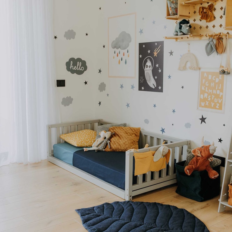 toddler bed, house shaped bed, house frame bed, kid floor bed, Montessori bed, toddler bed, child bed, Montessori house bed, Montessori bed, floor bed, child bed, house shaped bed, kid bed, girl bed, bed for kid, Montessori floor bed, toddler bed