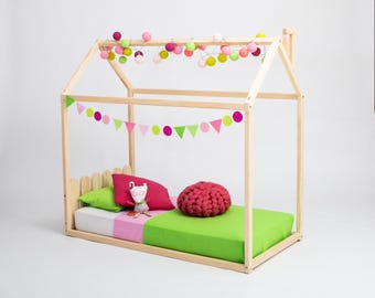Montessori Floor Bed House, Daybed for Kids, Toddler Bed Frame, Junior Bed with Slats