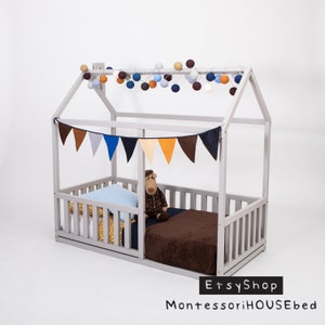 Floor bed, teepee bed, wood house bed, wood bed frame, tent bed, house bed frame, child bed, Montessori bed, toddler bed, house shaped bed, house frame bed, kid floor bed, toddler floor bed, teepee bed, wood house bed, wood bed frame, tent bed