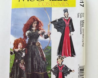 Long Dress with Cape Costume Pattern, McCall's 6817, Misses' Sizes Small to Extra Large, UNCUT, FF