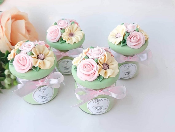 neutral baby shower favors