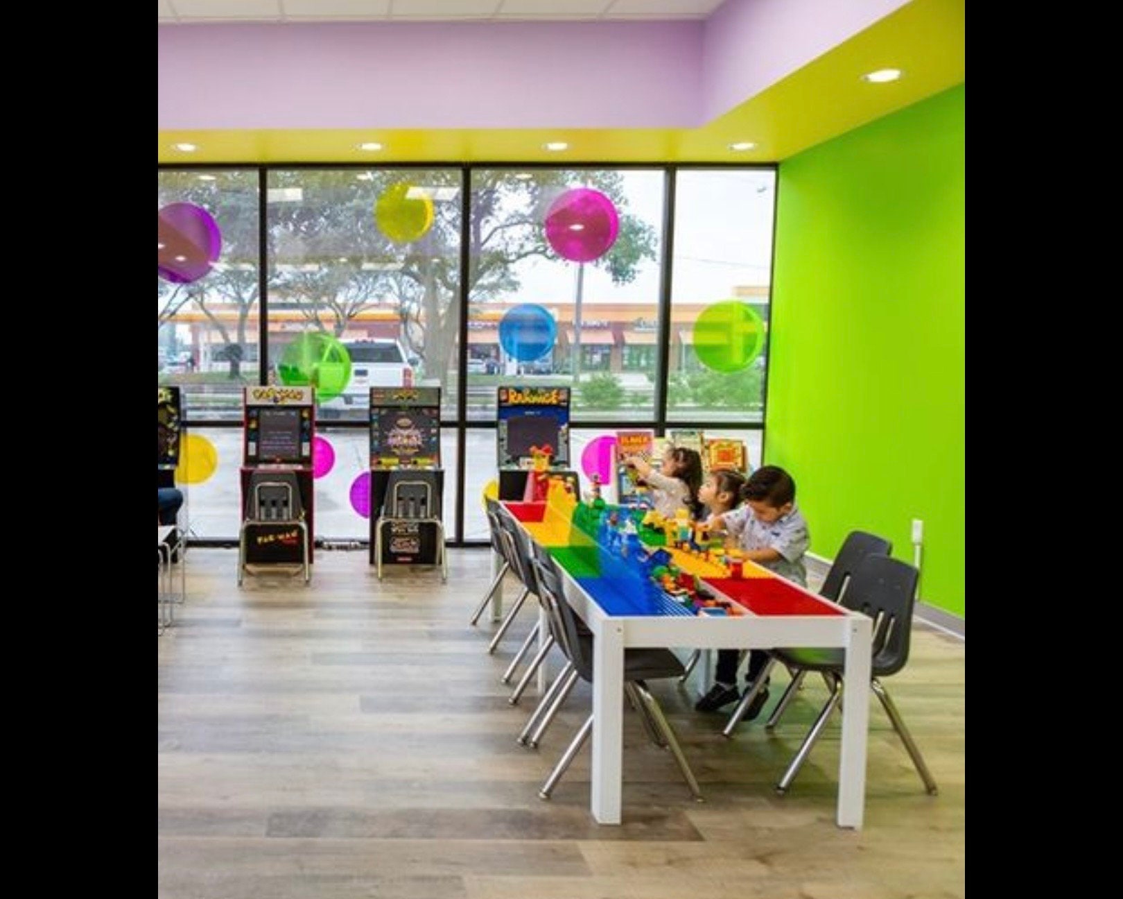 Commercial lego table outlet