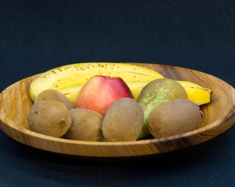 Large plate, turned from the wood of the sweet chestnut